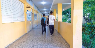 Tribunal Constitucional fija límites a disciplina escolar tras conflicto por una graduación