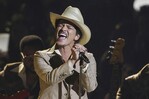 Bruno Mars mostrará su lado más latino con gira The Romantic en México