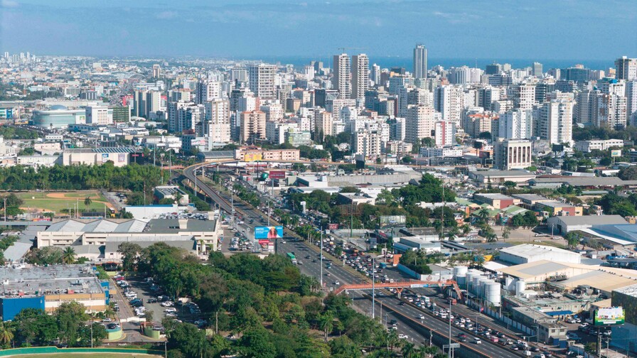 Los riesgos importados e internos acechan al fisco y economía de RD