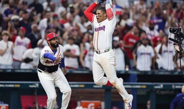 Juan Soto decide victoria por nocaut 12-1 ante Países Bajos con jonrón de dos carreras