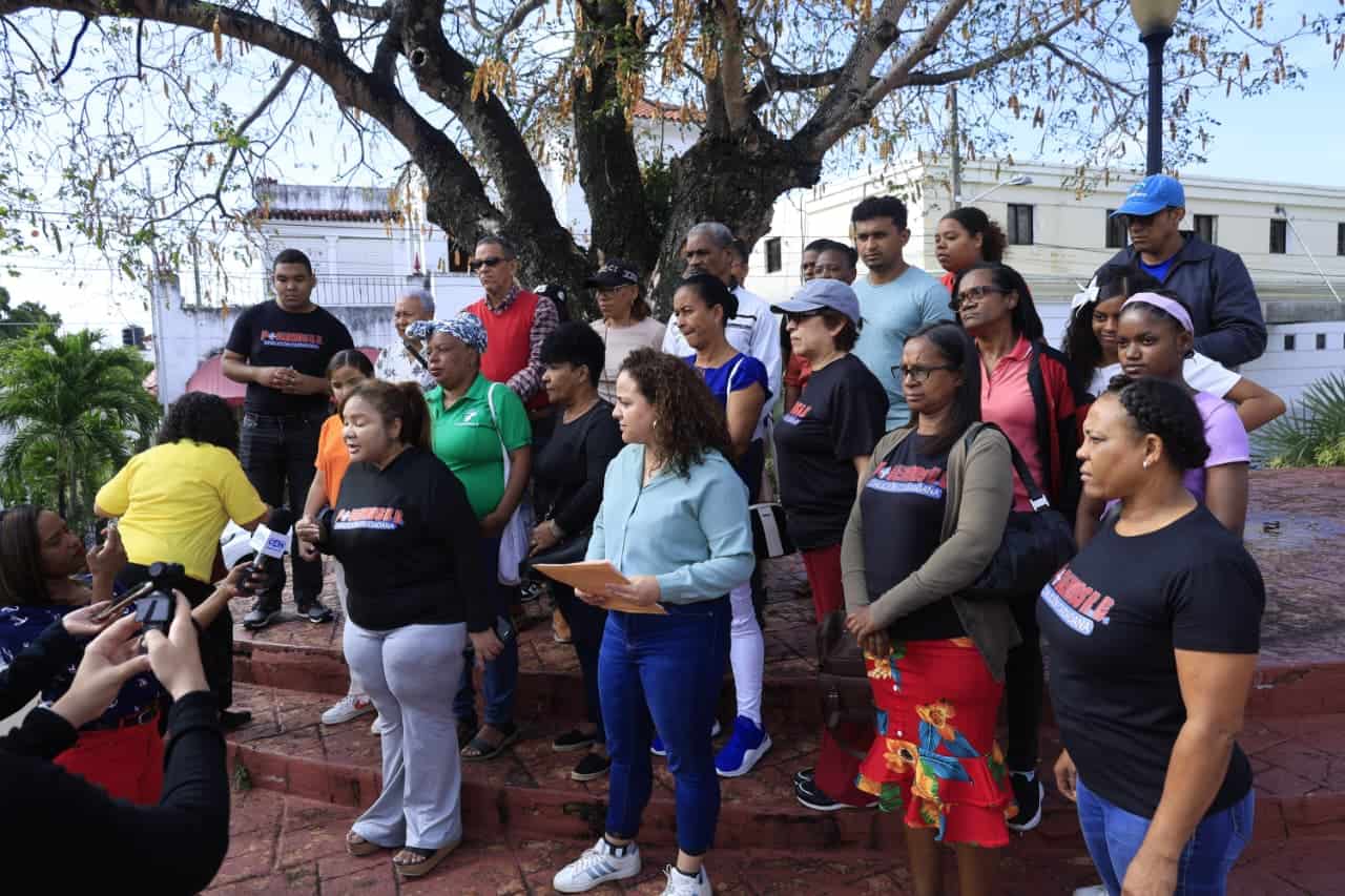 Participantes del acto recuerdan el legado de Minerva Mirabal, símbolo de la lucha por los derechos de las mujeres en República Dominicana.