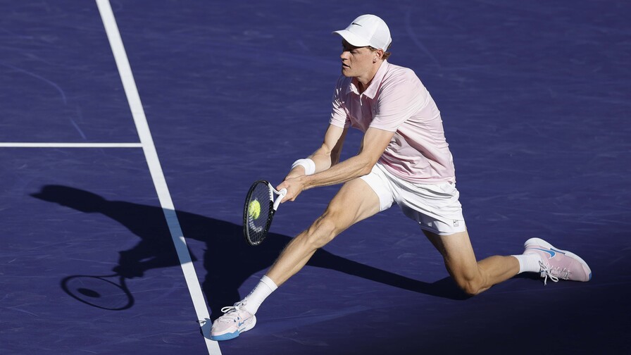 Sinner sigue firme en Indian Wells; Sabalenka y Osaka se citan a duelo en octavos