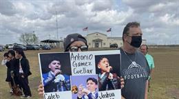 Legisladores piden liberar a jóvenes mariachis mexicanos retenidos por migración en Texas