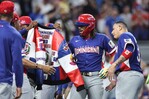 El “clubby” detrás de la historia de la chaqueta tricolor del jonrón dominicano