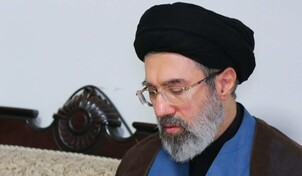 Nuevo líder supremo de Irán está sano y salvo pese a estar herido, dice hijo del presidente