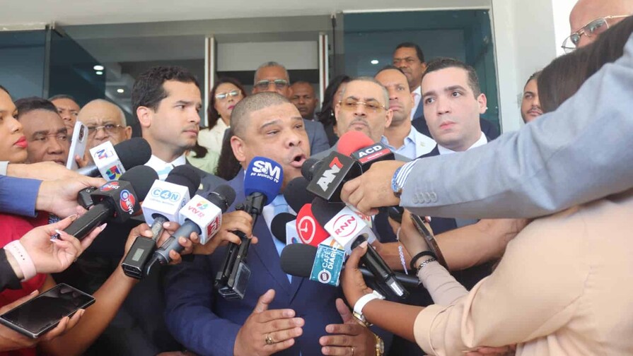 La oposición pone en manos del Tribunal Constitucional la indexación salarial