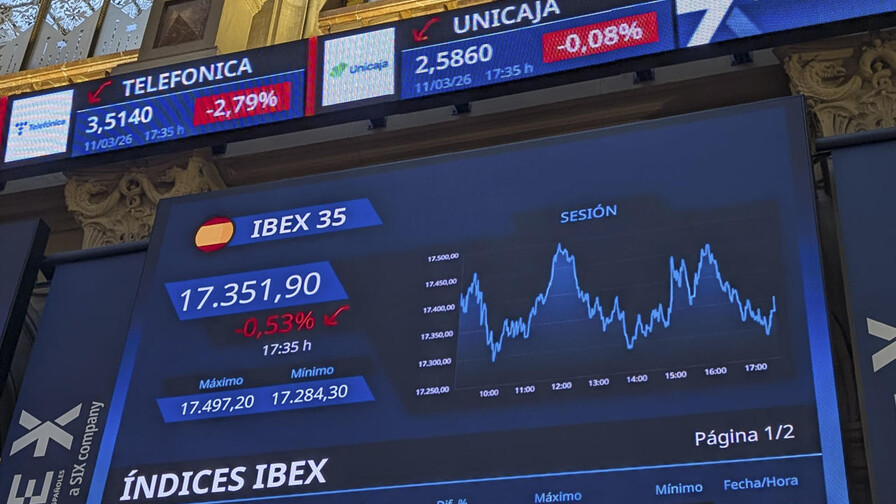 El petróleo sigue en alza pese a liberación de reservas estratégicas