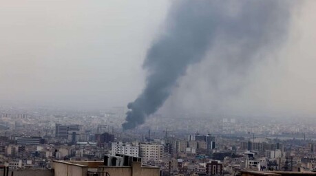 Israel inicia una amplia ola de ataques contra objetivos en Teherán