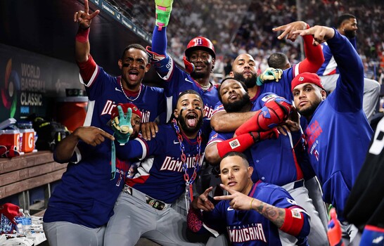 Dominicana somete a Venezuela y cierra invicta la fase de grupos en el Clásico Mundial
