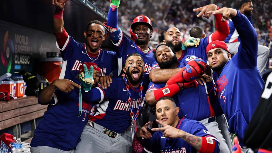 Dominicana somete a Venezuela y cierra invicta la fase de grupos en el Clásico Mundial