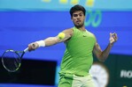Alcaraz firma un sólido debut del US Open en su regreso tras lesión Alcaraz firma un sólido debut del US Open en su regreso tras lesión