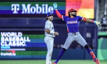Fernando Tatis Jr. explica su “bat flip”: “Es algo que sucede genuinamente”