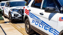 Policía responde a reporte de tirador activo en una sinagoga cerca de Detroit