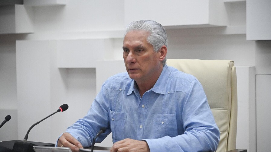 Díaz-Canel anuncia un paquete de reformas económicas: son tiempos en que hay que cambiar Díaz-Canel anuncia un paquete de reformas económicas: son tiempos en que hay que cambiar