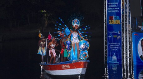 El profundo amor por el mar da vida al Carnaval de Río San Juan