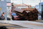 Los accidentes de camiones volcados en el kilómetro 9 de la autopista Duarte se repiten cada año