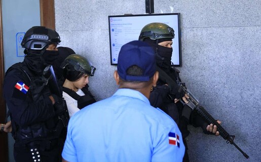 ¿Quién o quiénes viajaban con Yailin la más viral cuando fue detenida?