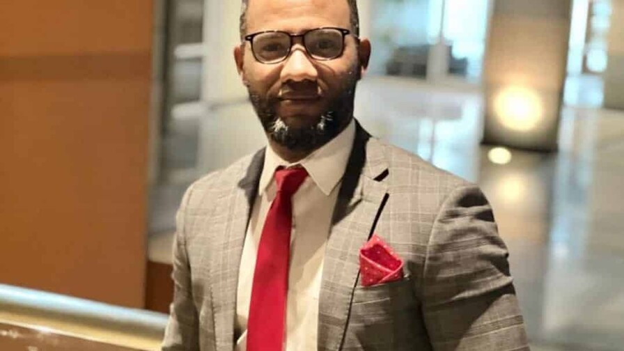 Fiscal señalado de soborno está detenido en el Palacio de Justicia de Ciudad Nueva