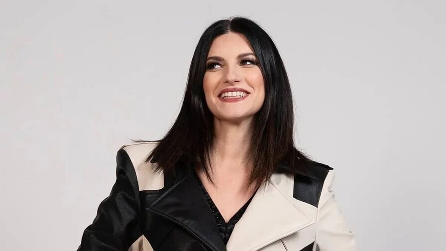 Laura Pausini defiende la música con voz y carisma con la gira Yo Canto World Tour