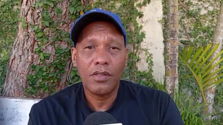 Padre de mujer fallecida en centro estético en Santiago exige justicia