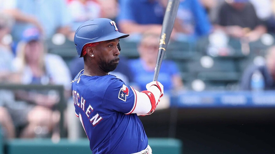 McCutchen se disculpa con un fan tras su primer jonrón con los Rangers