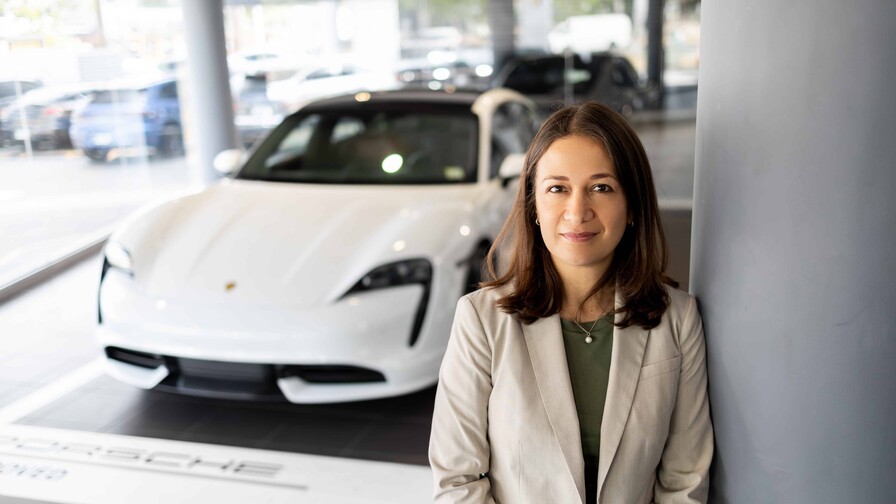 Elizabeth Solís: “Conducir un Porsche es vivir la marca, no solo tener un auto” Elizabeth Solís: “Conducir un Porsche es vivir la marca, no solo tener un auto”