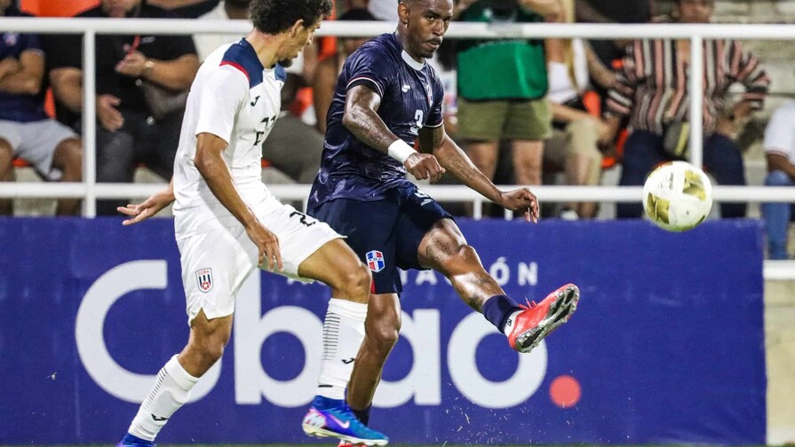 Seducir al público, reto del fútbol en RD