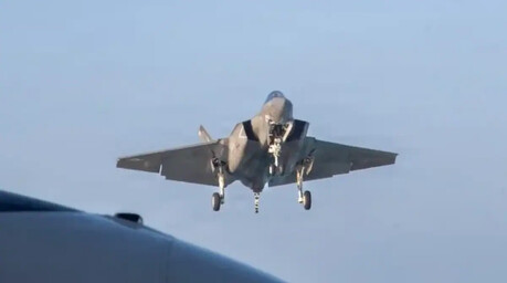 EE. UU. rescata a uno de los dos tripulantes del caza derribado por Irán, según CNN