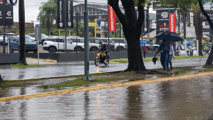 El COE mantiene al Distrito Nacional y 10 provincias en alerta verde por vaguada