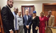 Danilo Medina juramenta a dos dirigentes que regresan al PLD