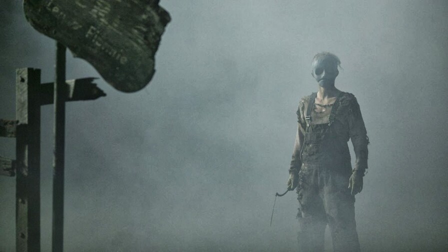 El clásico de terror Behind the Mask tendrá una secuela que reunirá al elenco original El clásico de terror Behind the Mask tendrá una secuela que reunirá al elenco original