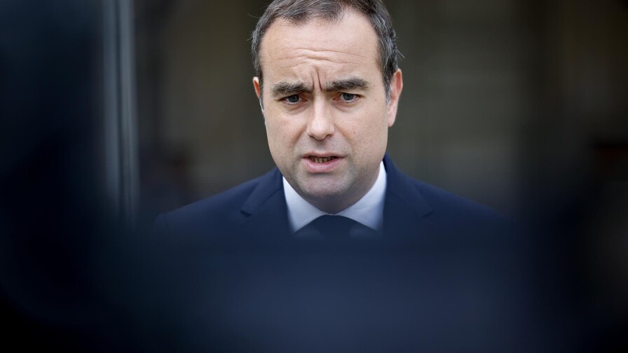 Francia anuncia medidas para reducir su dependencia al gas y petróleo por guerra en Medio Oriente