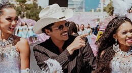 Bruno Mars es proclamado “Nuevo Rey de Las Vegas” con desfile en su honor