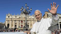 El papa invita desde las redes sociales a unirse a su vigilia de oración por la paz