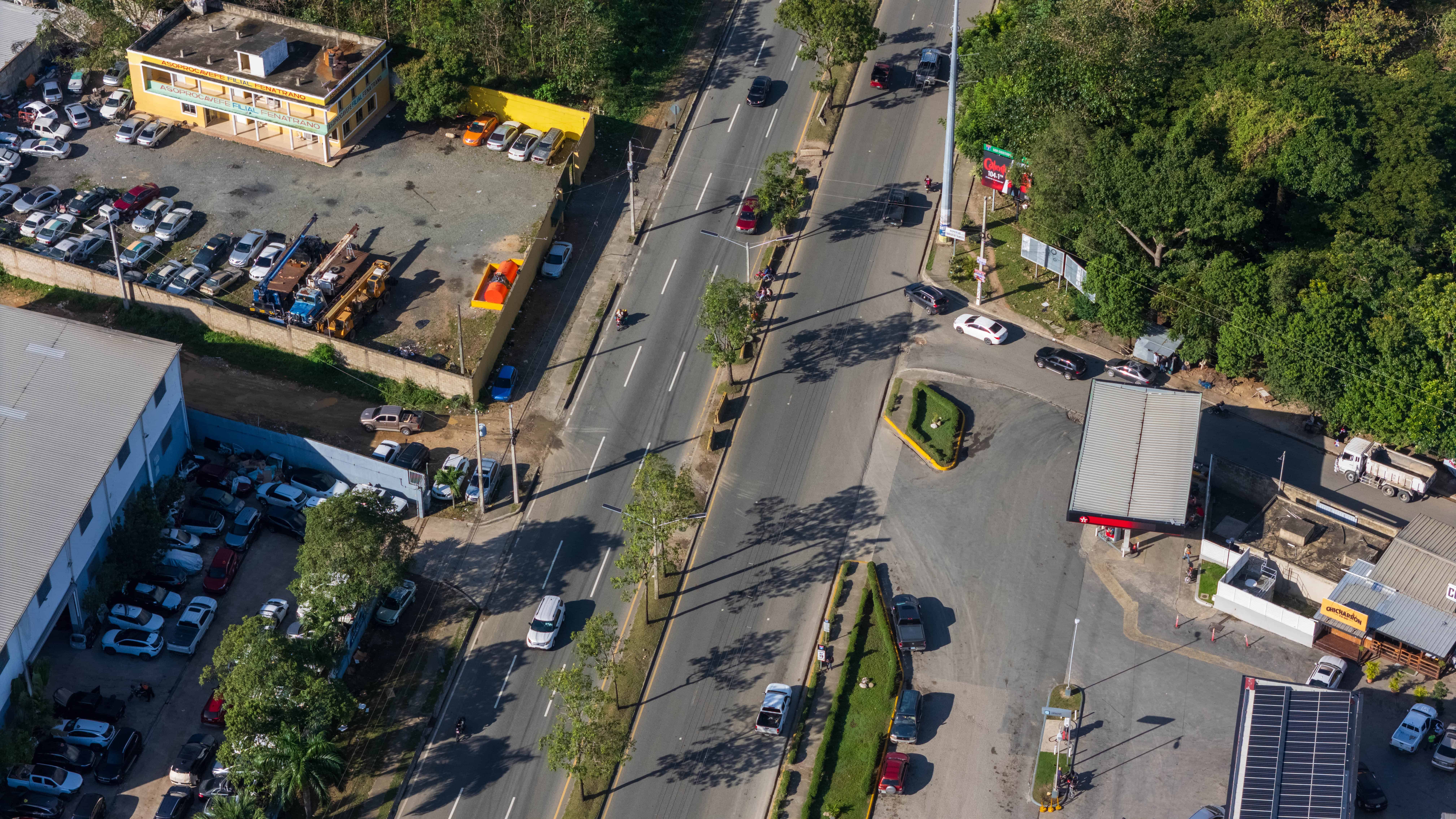 Cruce de Engombe, en el municipio Santo Domingo Oeste, próximo al peaje de la autopista 6 de noviembre.