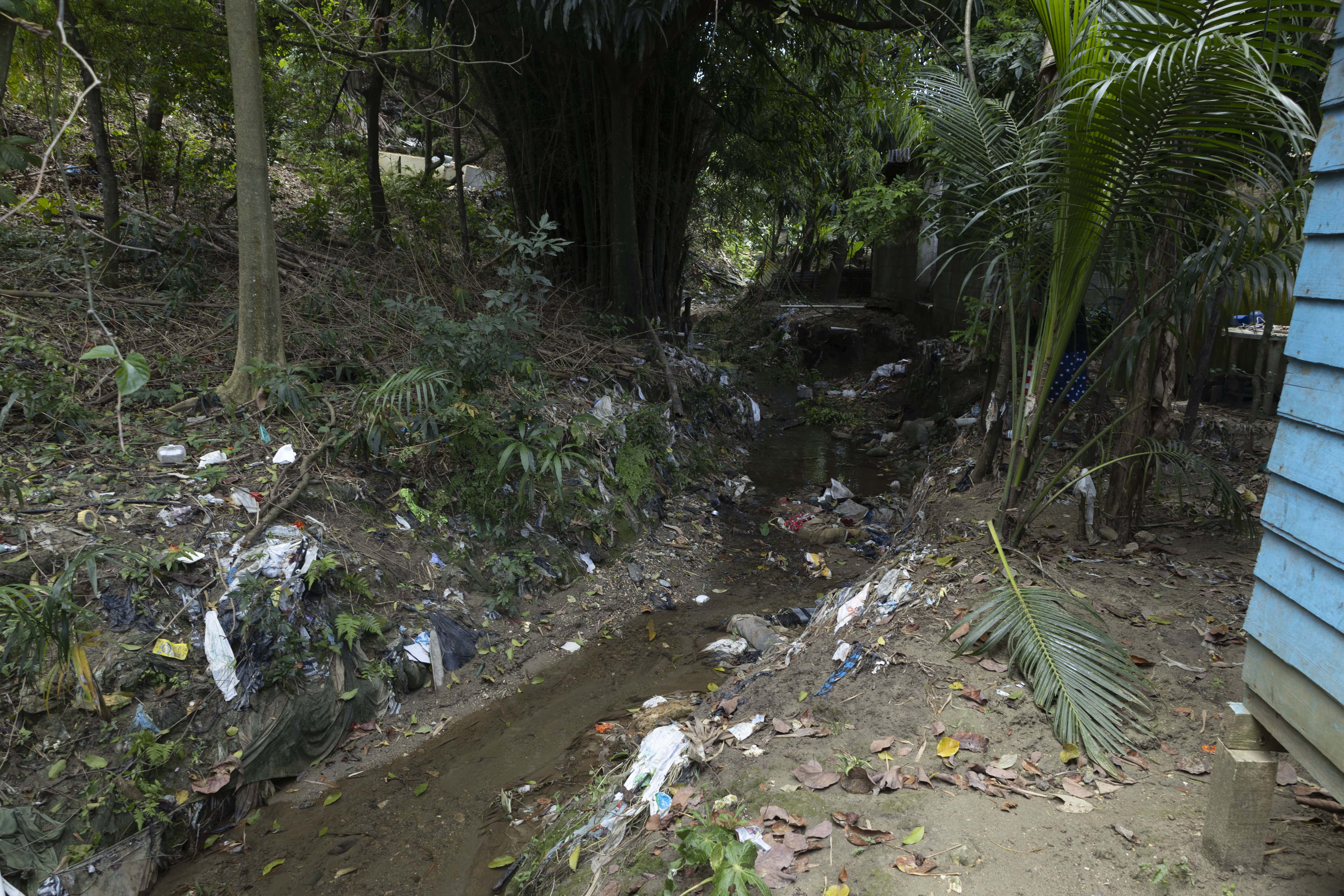 Una de las cañadas que tambien se desbordó.