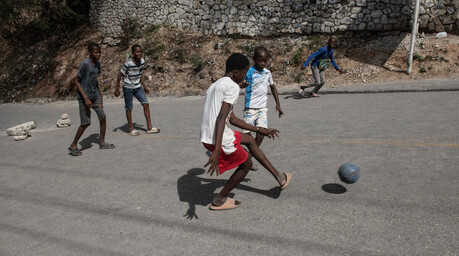 Haití, un país devastado cuyo corazón late al ritmo del fútbol