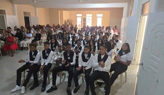 Fundación Padrino: lecciones periféricas de enseñanza de inglés sin el Ministerio