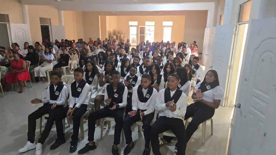 Fundación Padrino: lecciones periféricas de enseñanza de inglés sin el Ministerio