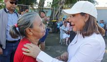 Gobierno entrega Bono de Emergencia a familias afectadas por lluvias en Montellano