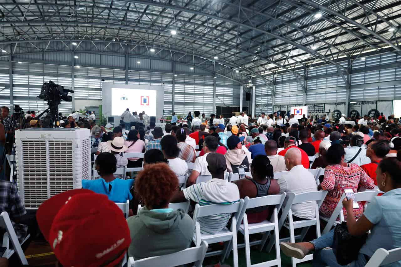 Público presente durante la entrega de títulos