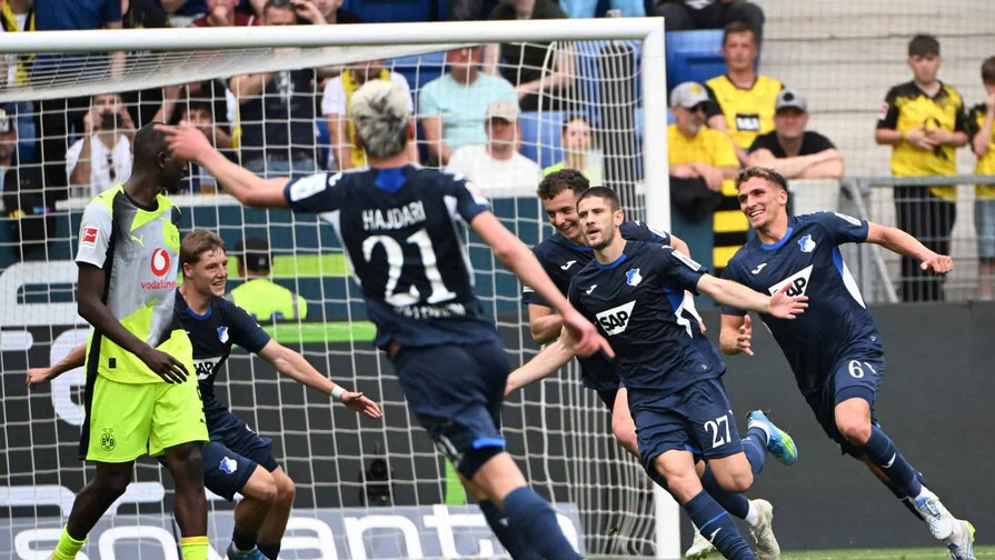 El Dortmund cae en Hoffenheim, bola de título para el Bayern el domingo