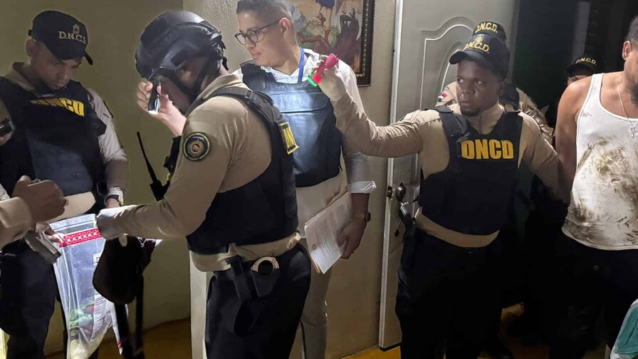 Capturan en Moca a presunto cabecilla de red de narcotráfico, buscado además por homicidio