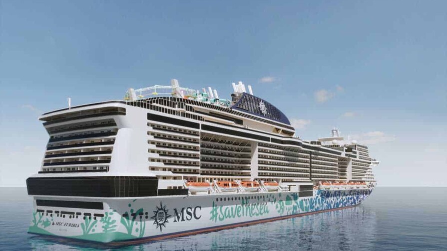 Varios cruceros sin pasajeros cruzan el estrecho de Ormuz por primera vez desde su cierre