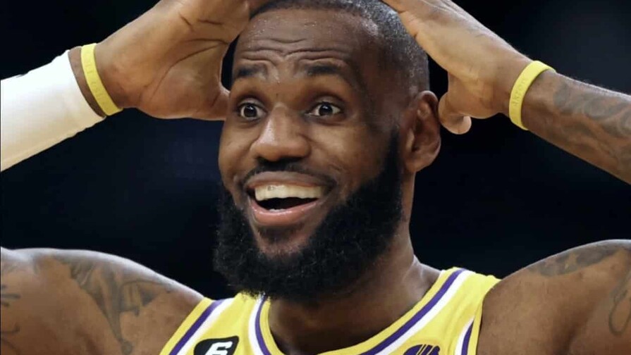 LeBron James consideró el retiro, pero ahora está concentrado en buscar su quinto campeonato LeBron James consideró el retiro, pero ahora está concentrado en buscar su quinto campeonato