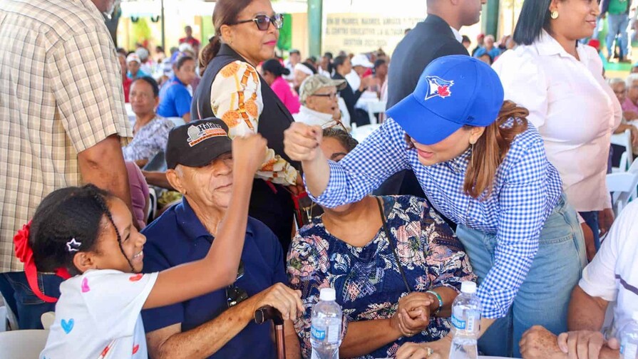 Supérate apoya a más de 36 mil familias en Montecristi y Dajabón