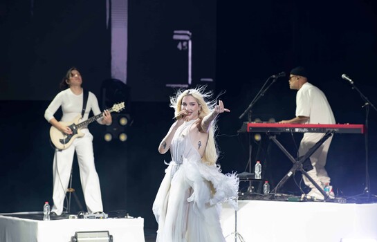 Elena Rose brinda un concierto que toca el alma en Santo Domingo