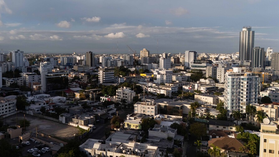 Economía dominicana crecería un 4.1 % este año atada a resolución del conflicto EE.UU.-Irán