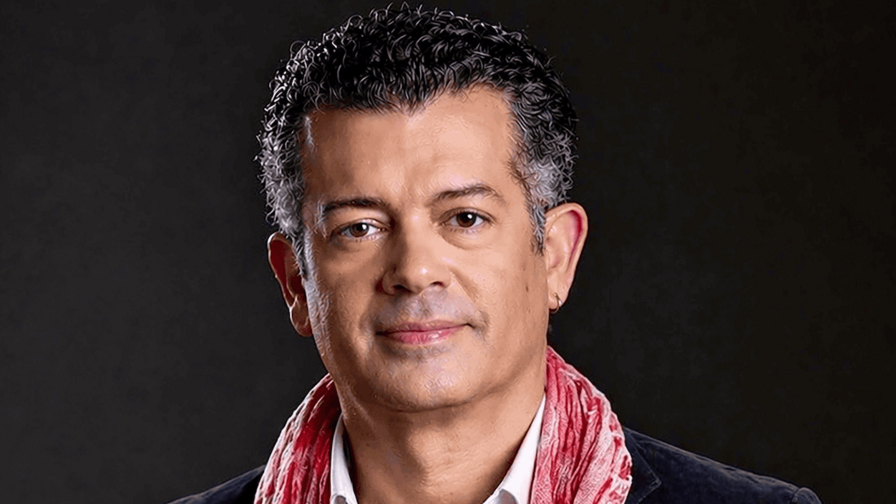 Roger Zayas: “Esta bachata nació de un lugar muy profundo en mi corazón”