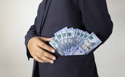 RD reduce dos tipos de deuda y aumenta la colocada en bonos